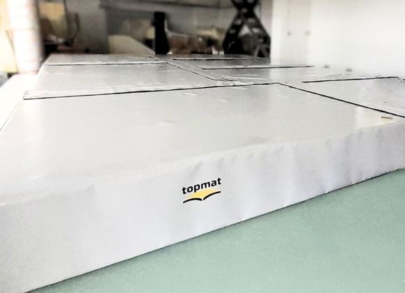 Bouldermatte mit Vinyloberfläche von Topmat in Kletterhalle